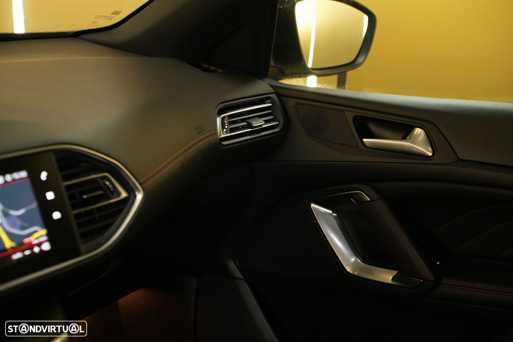 Peugeot 308 1.5 BlueHDi GT Line EAT8 - 33