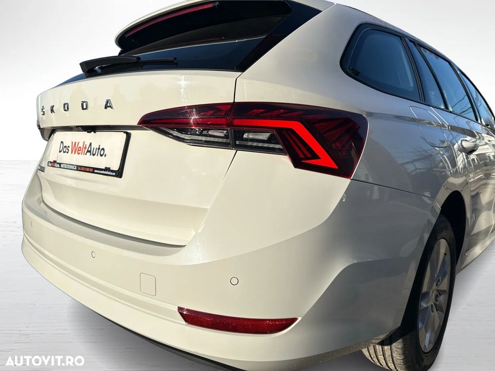 Skoda Octavia 2.0 TDI DSG Ambition - 10