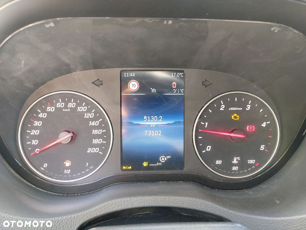 Mercedes-Benz Sprinter - 20