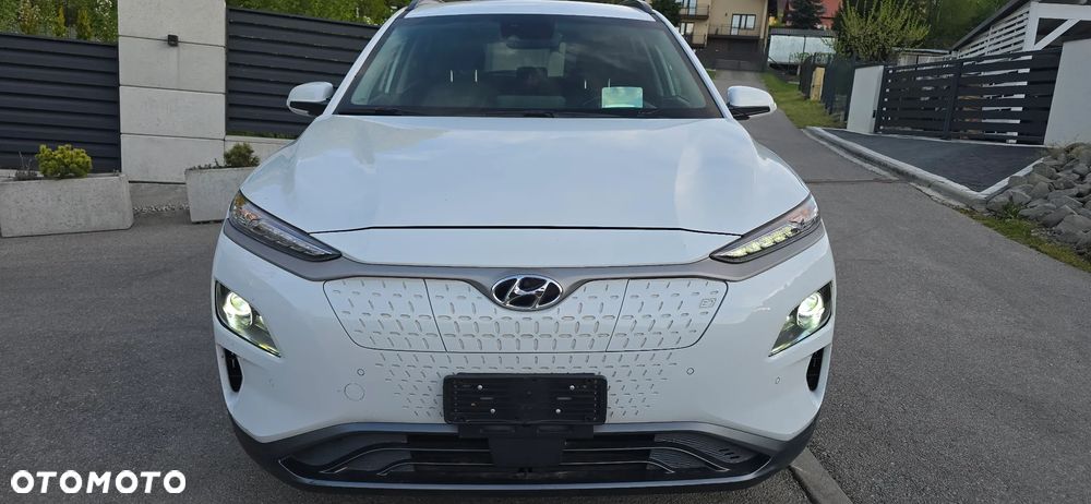 Hyundai Kona Premium - 25