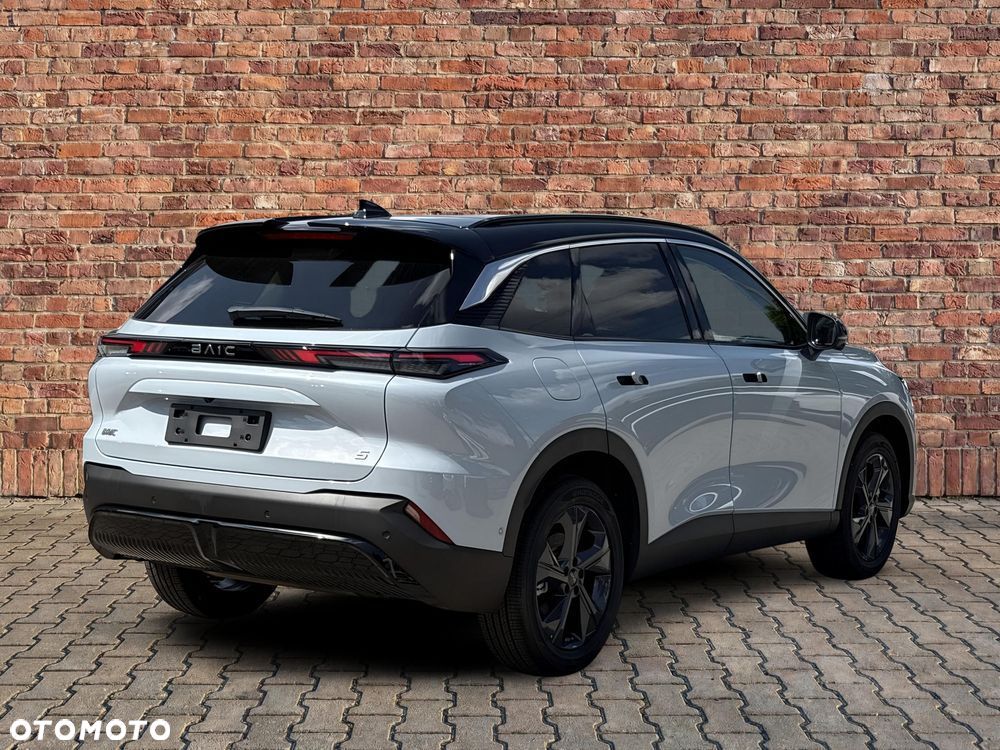 BAIC 5 Beijing 1.5T Business DCT - 7