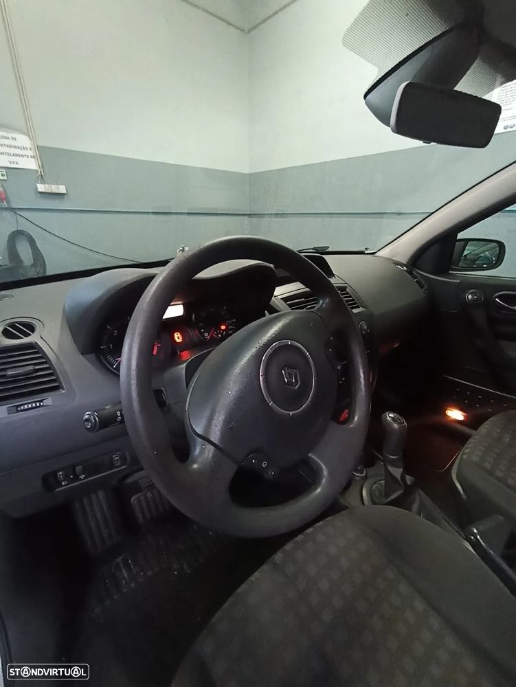Renault Megane 1.5 DCI ano 2007 - 3