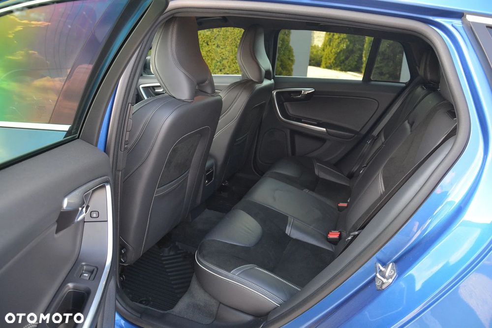 Volvo V60 - 11