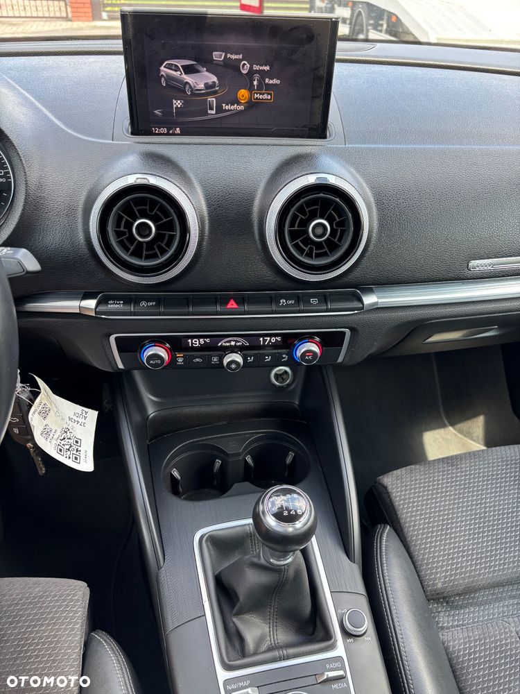 Audi A3 Sportback - 17