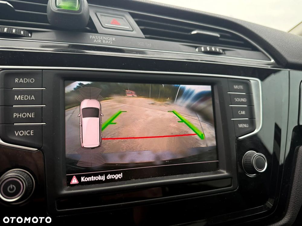 Volkswagen Touran 2.0 TDI BMT Highline DSG - 16