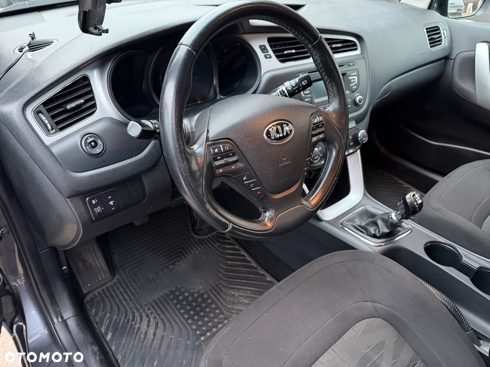 Kia Ceed 1.6 CRDi M - 10