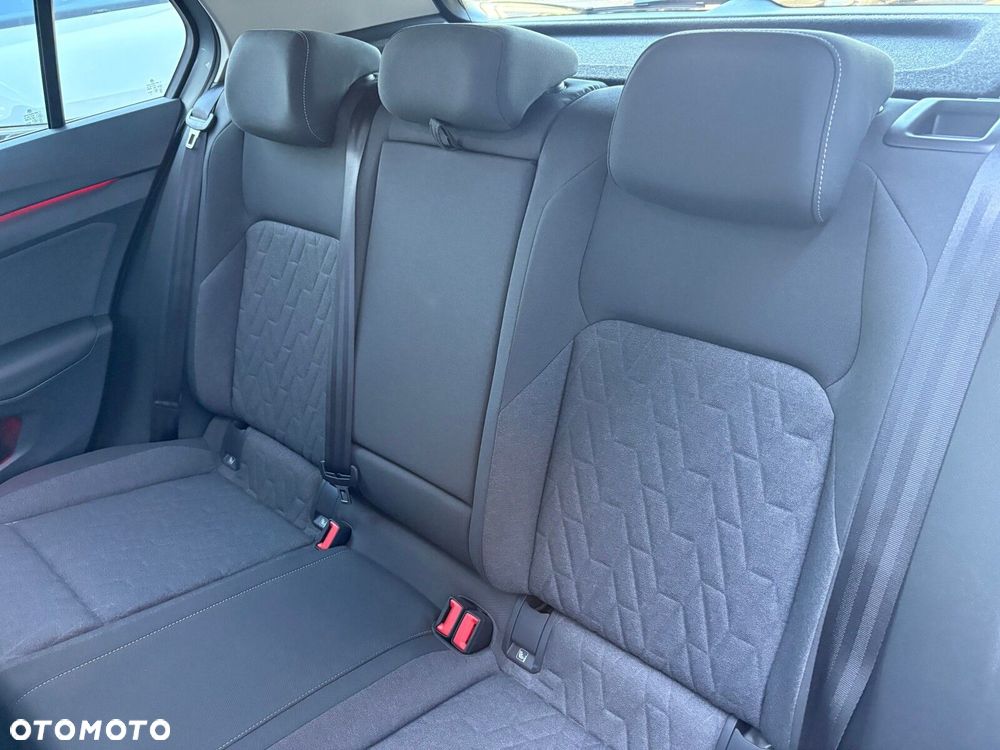 Volkswagen Golf - 14