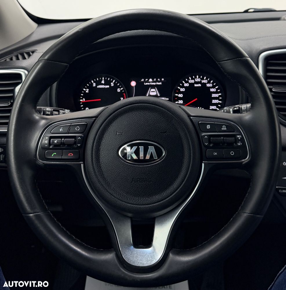 Kia Sportage 1.6 GDI 2WD Dream-Team Edition - 37