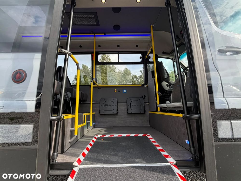 Mercedes-Benz Sprinter 517 - 14