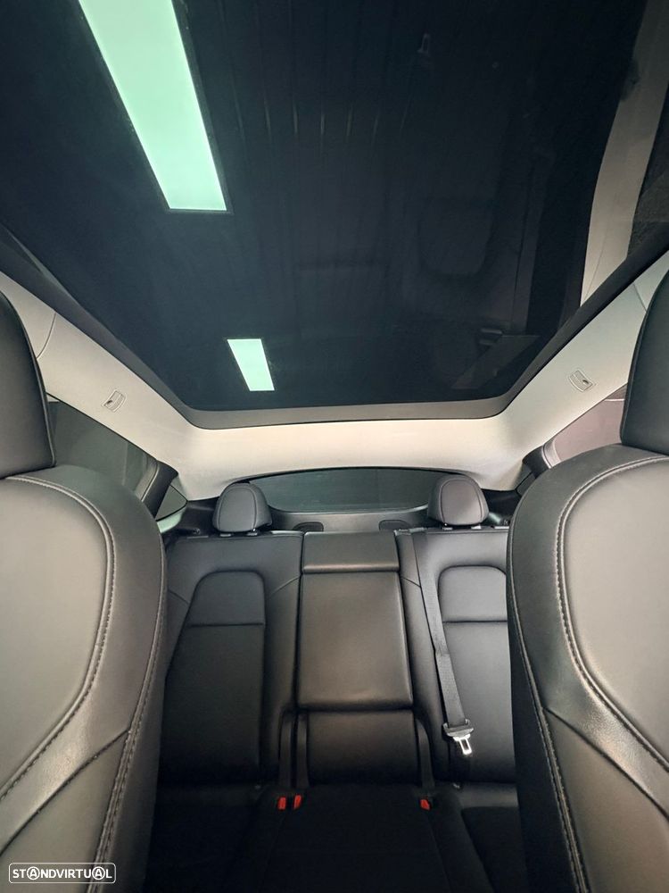 Tesla Model Y Long Range Tração Integral — fotografia 11