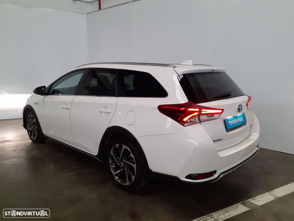 Toyota Auris Touring Sports 1.8 HSD Comfort +P.Sport+Navi - 4