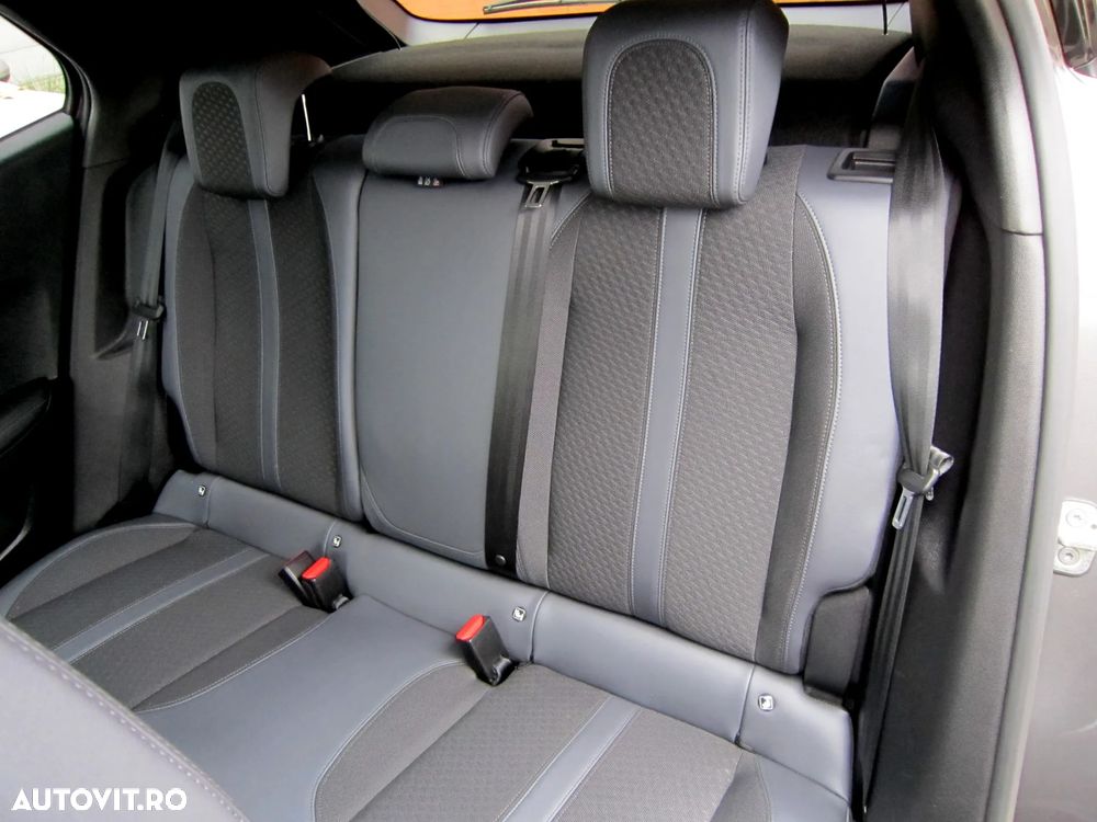 Peugeot 2008 1.5 BlueHDI STT EAT8 Allure - 9