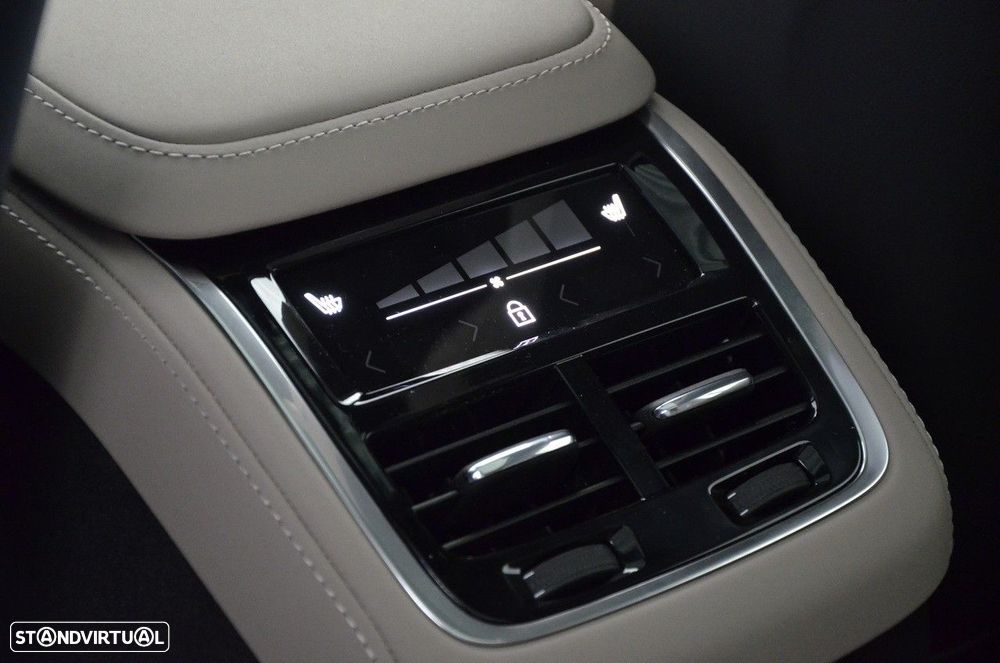 Volvo XC 90 2.0 T8 PHEV Plus Dark AWD - 36