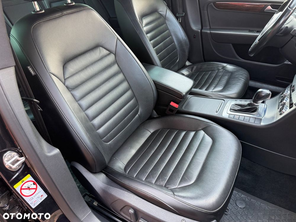 Volkswagen Passat 2.0 TDI 4Mot Highline DSG - 16