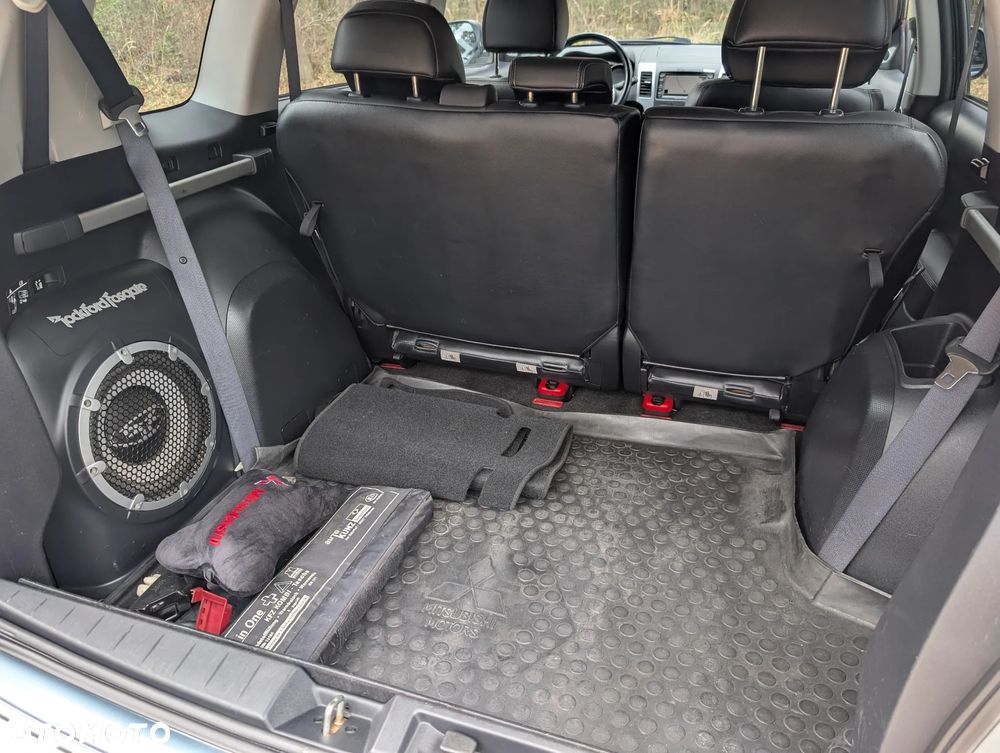 Mitsubishi Outlander 2.2 DID Instyle NAVI - 7