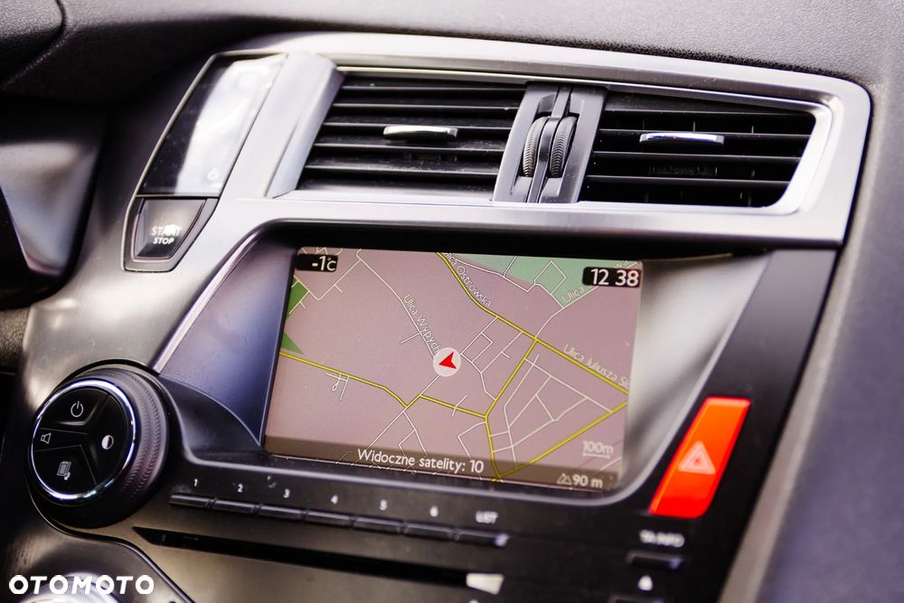 Citroën DS5 Hybrid4 EGS6 SportChic - 28