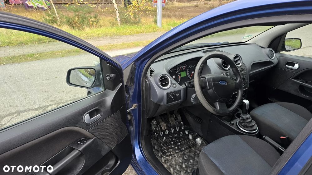 Ford Fiesta 1.3 Connection - 22