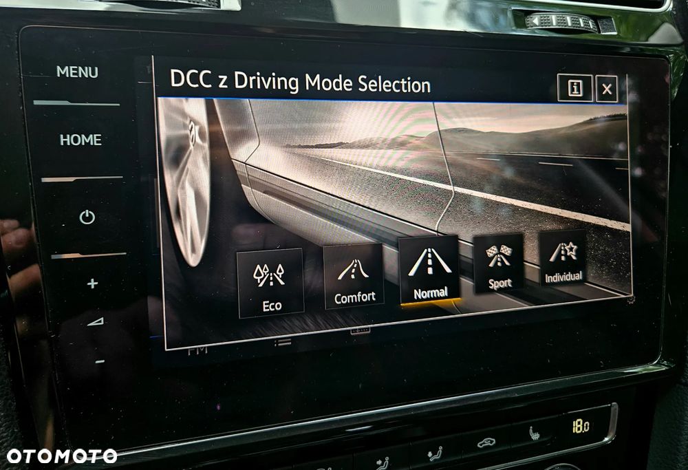Volkswagen Golf 2.0 BlueTDI DSG Highline - 17