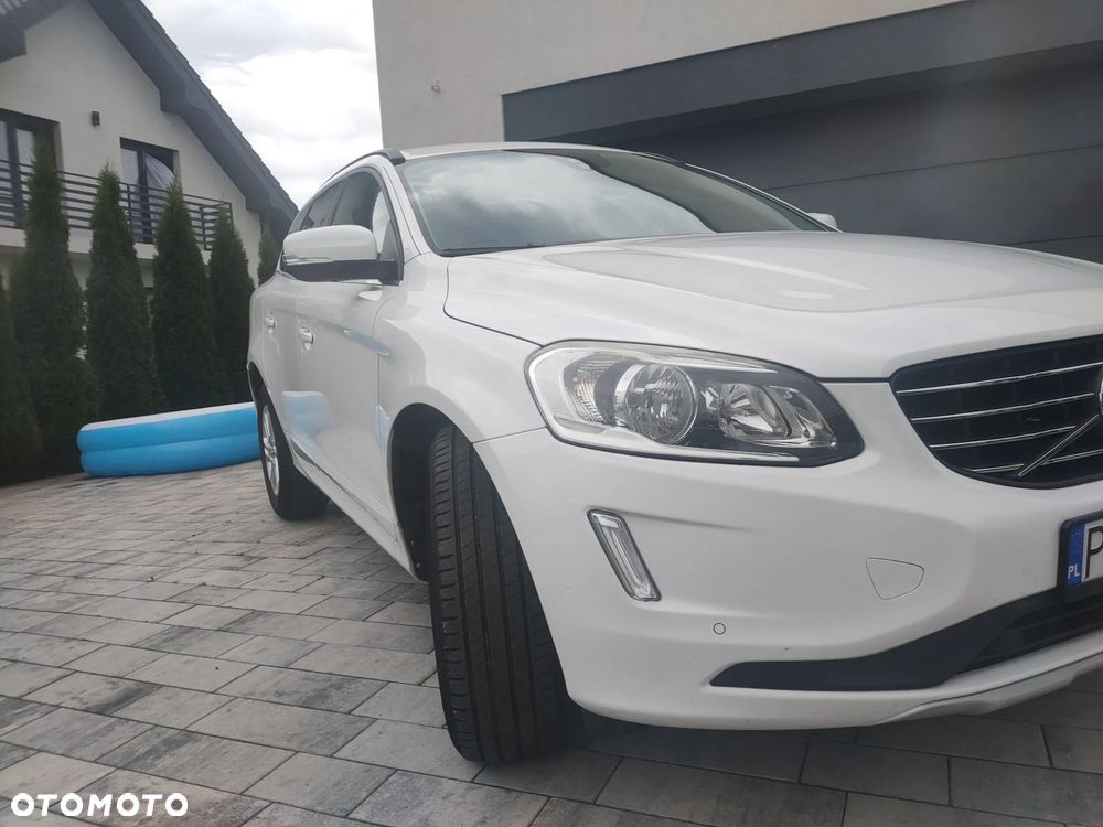 Volvo XC 60 D3 Drive-E Momentum - 2