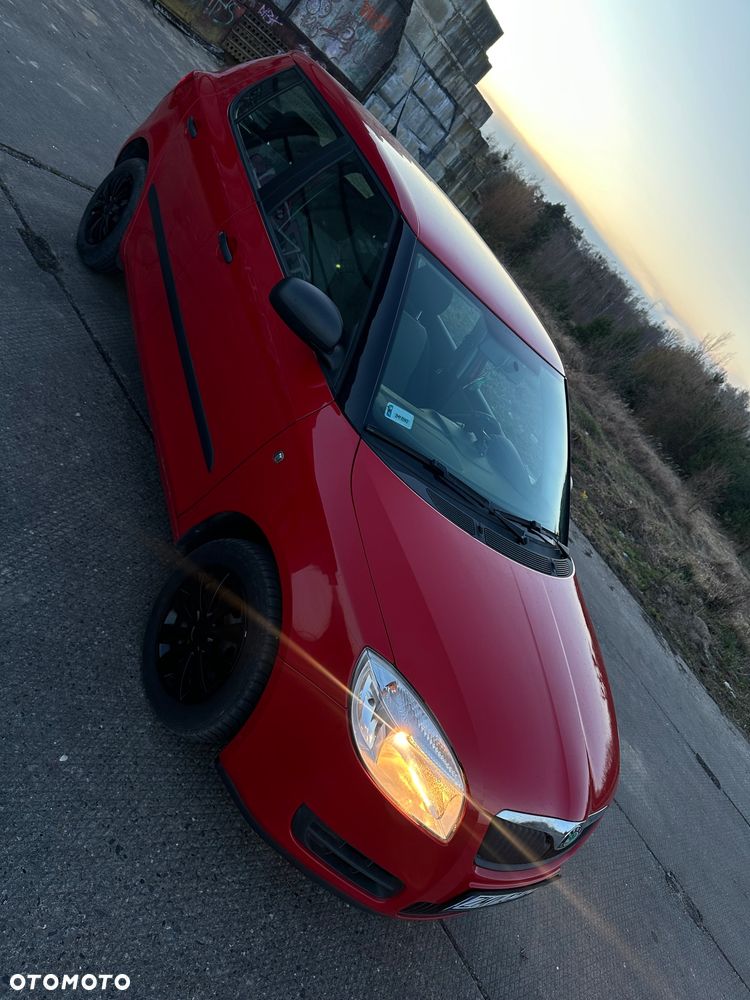 Skoda Fabia 1.2 HTP Classic - 2