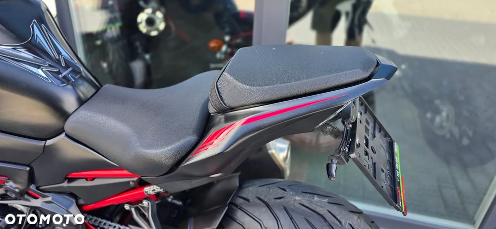 Kawasaki Z 900 - 31