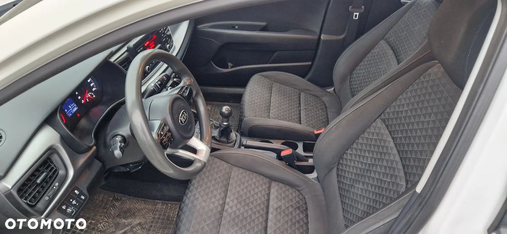 Kia Rio 1.2 M - 9