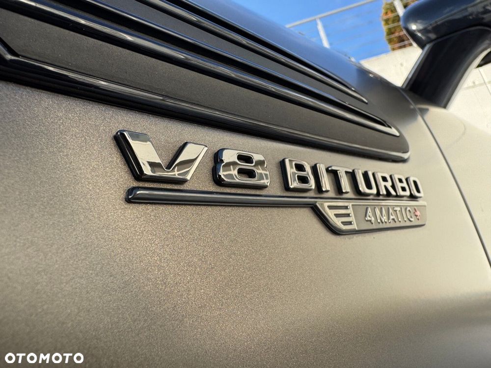 Mercedes-Benz SL AMG 63 4-Matic+ - 16