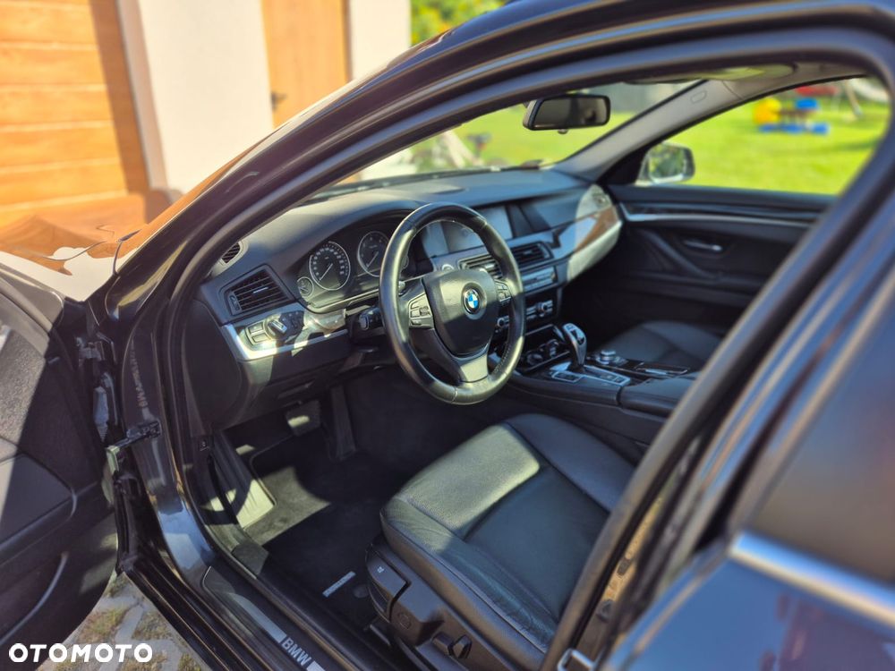 BMW Seria 5 520d - 5