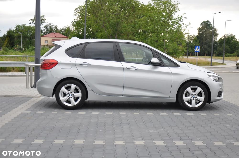 BMW Seria 2 218d Advantage - 11