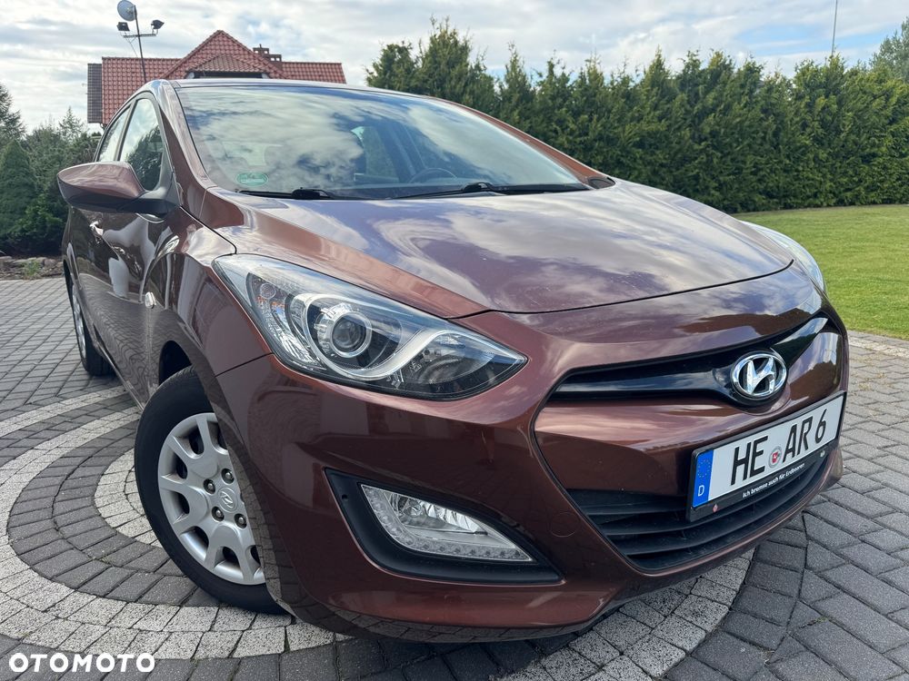 Hyundai i30 ver-1-4-premium - 3