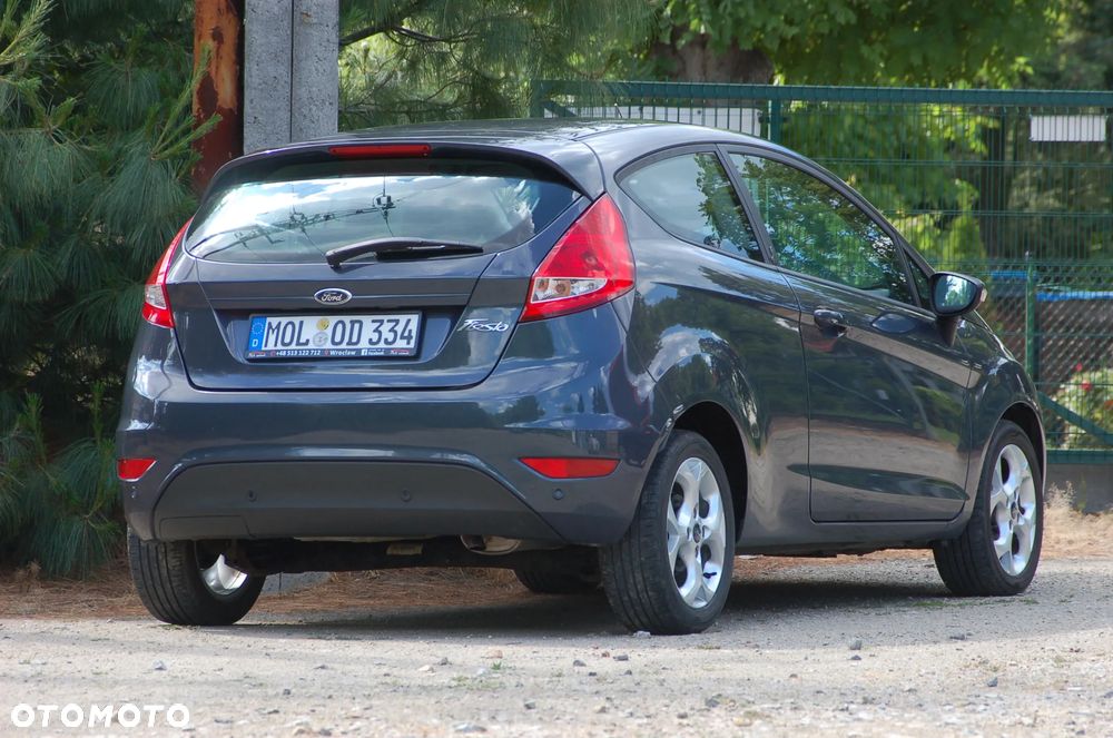 Ford Fiesta 1.25 Champions Edition - 26