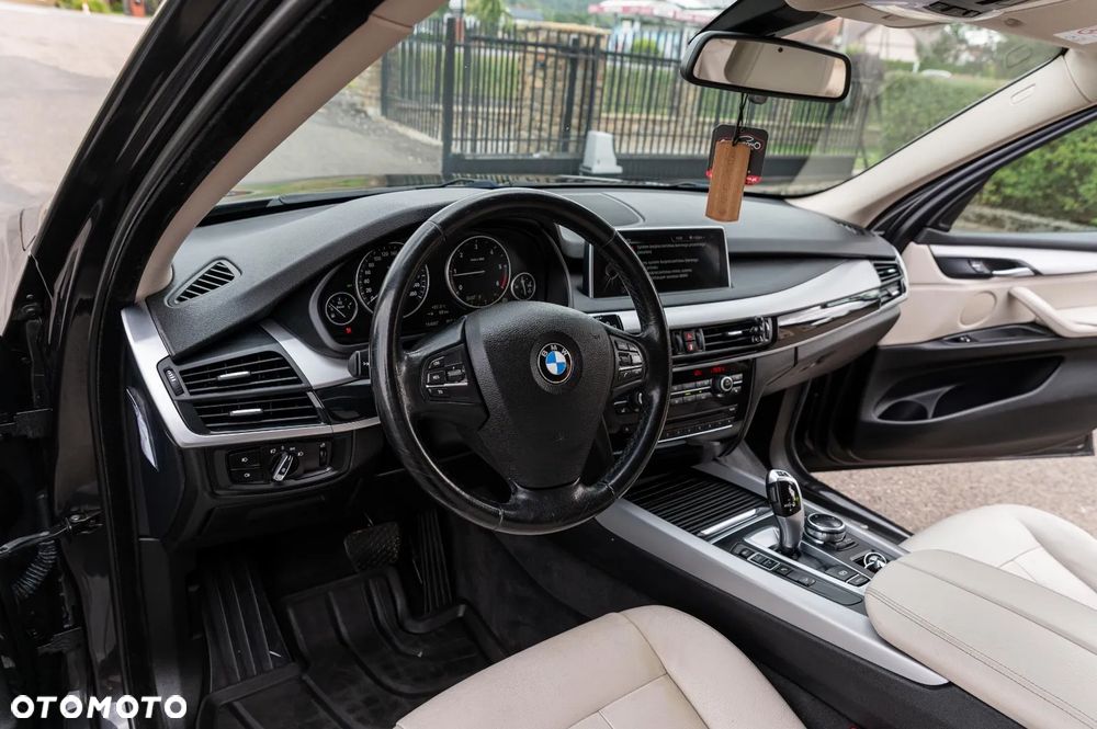 BMW X5 xDrive25d - 22