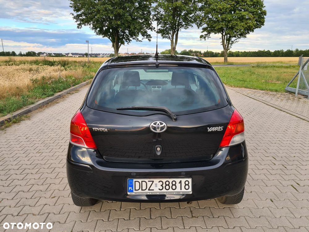 Toyota Yaris 1.33 Prestige - 7