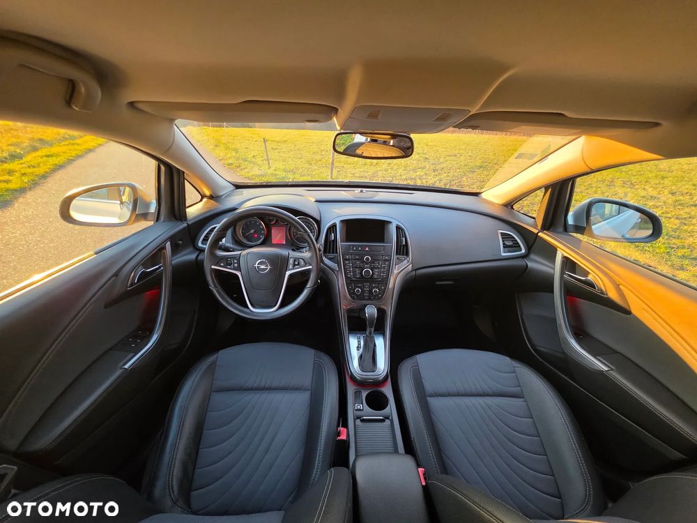 Opel Astra 1.4 T Cosmo - 32