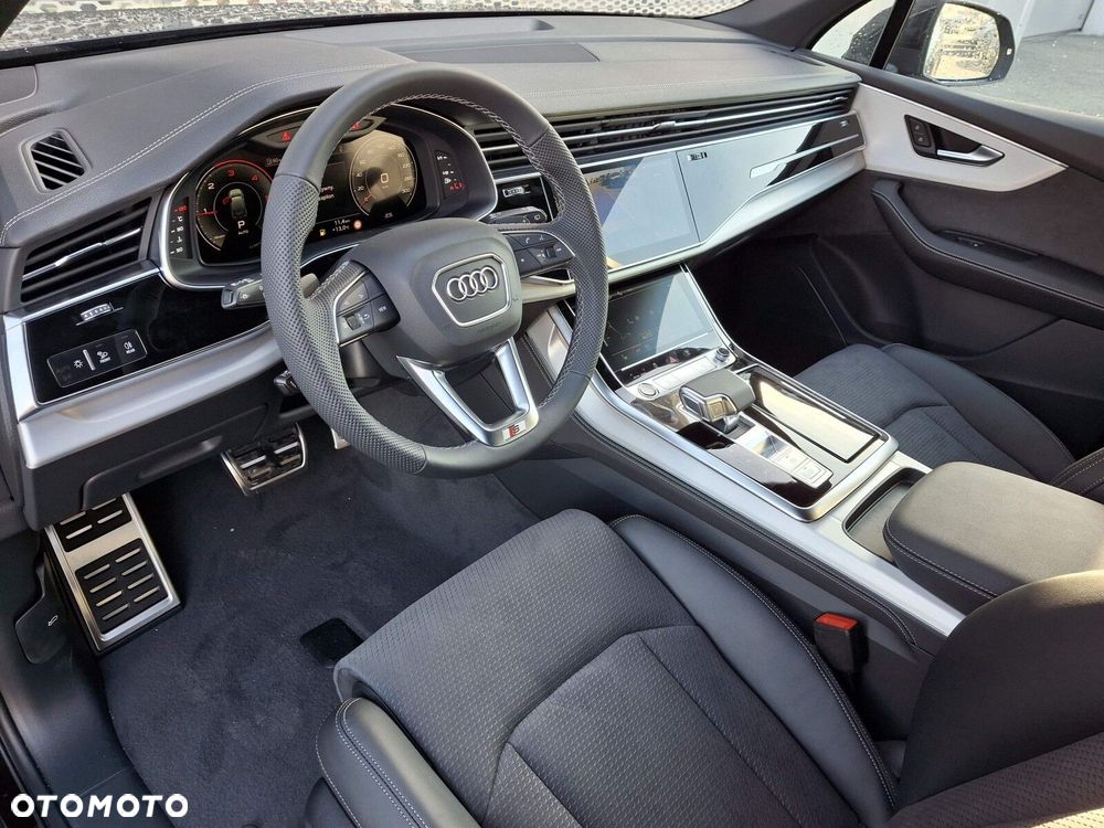 Audi Q7 - 10