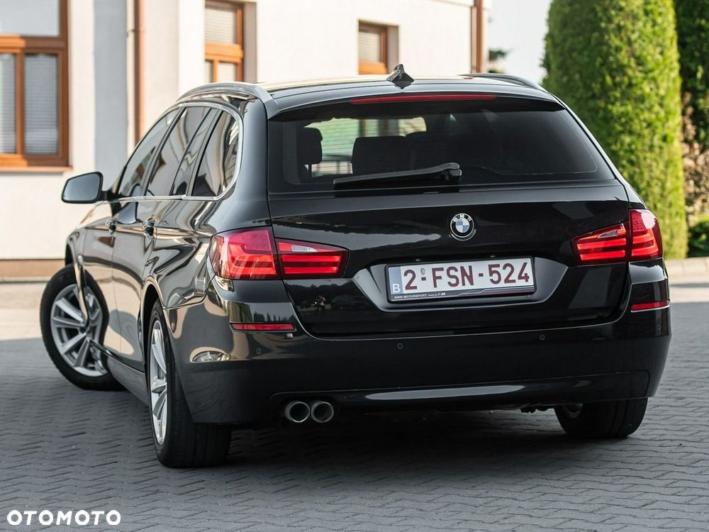 BMW Seria 5 520d Luxury Line - 2