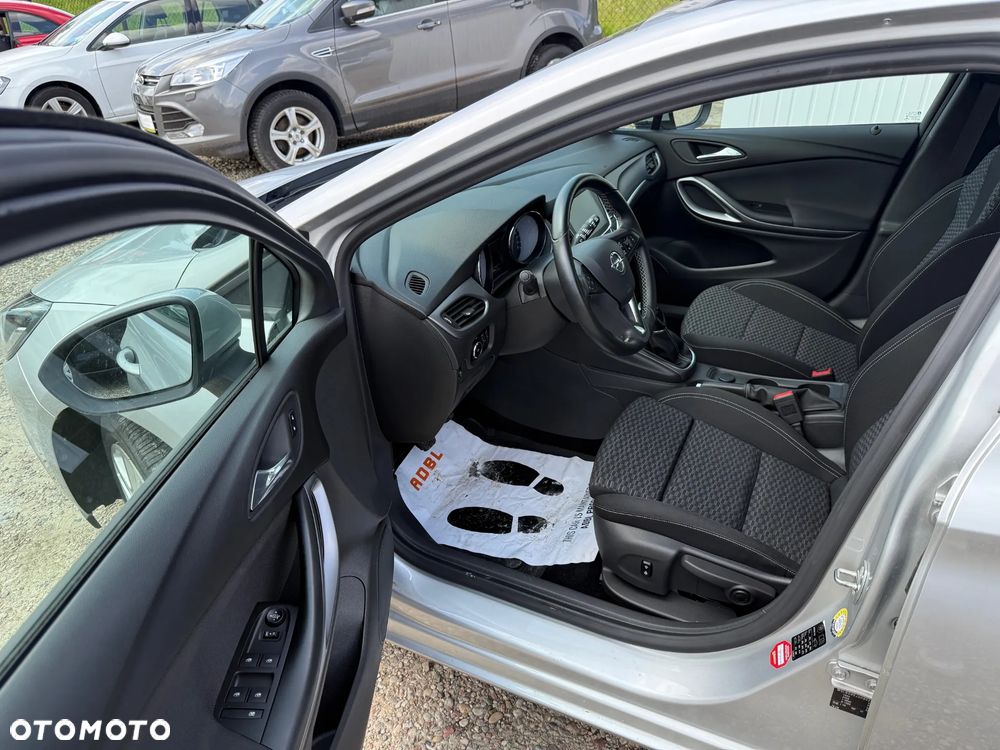 Opel Astra 1.6 CDTI Enjoy - 14