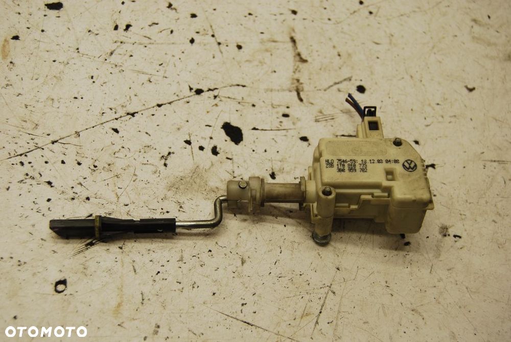 SIŁOWNIK KLAPKI WLEWU PALIWA 1T0810773A VW TOURAN CROSS LIFT TOURAN I 1T0810773 - 1