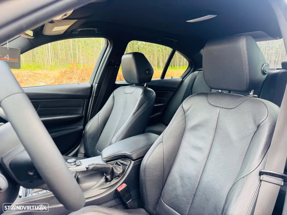 BMW 320 d Pack M - 21