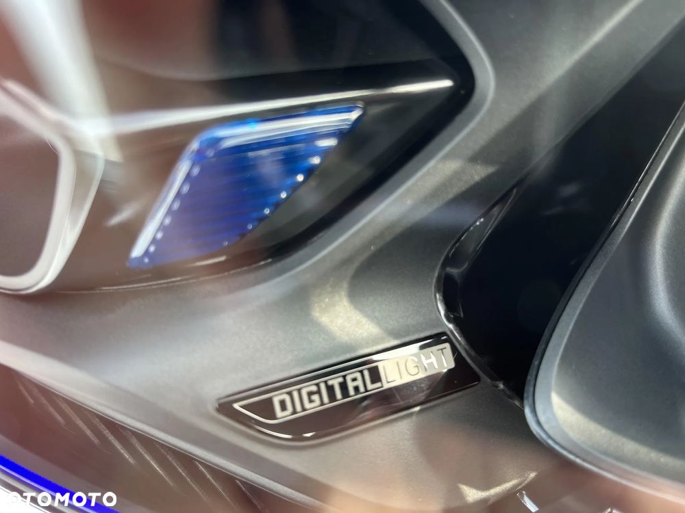 Mercedes-Benz GLC 300 e PHEV 4-Matic AMG Line - 28