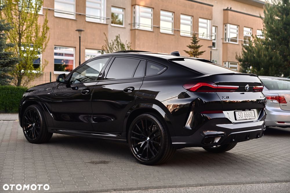 BMW X6 xDrive40d mHEV - 8
