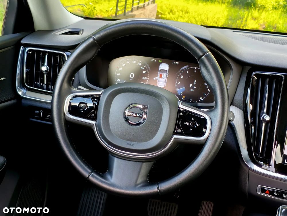 Volvo V60 T8 AWD Twin Engine Geartronic Inscription - 23
