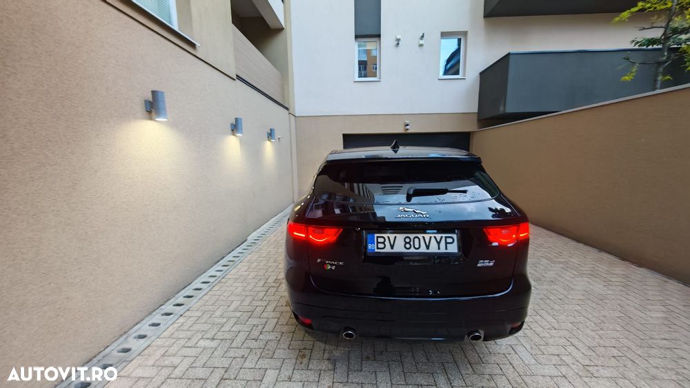 Jaguar F-Pace 25d AWD R-Sport - 21