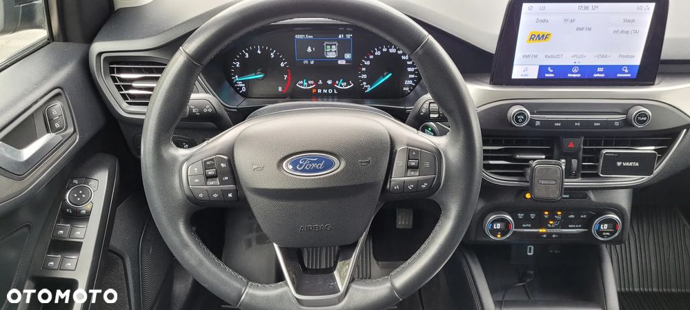 Ford Focus 1.0 EcoBoost Titanium ASS PowerShift - 23