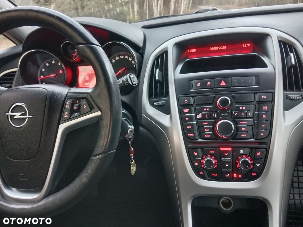 Opel Astra - 16