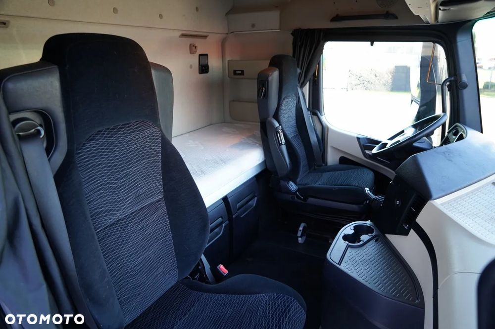 Mercedes-Benz ACTROS 1842 / EURO 5 EEV / RETARDER / STREAM SPACE / SPROWADZONY - 36