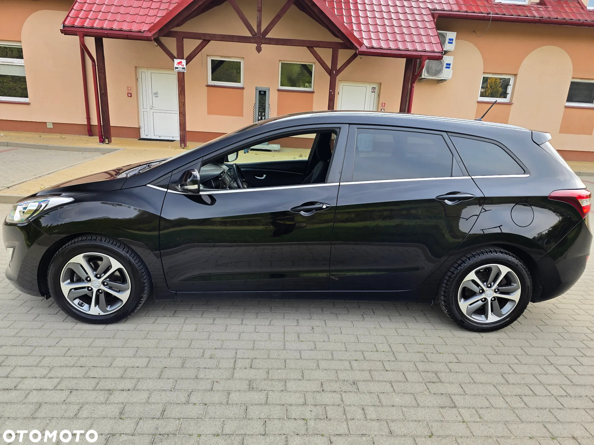 Hyundai i30 Kombi 1.4 Family - 19