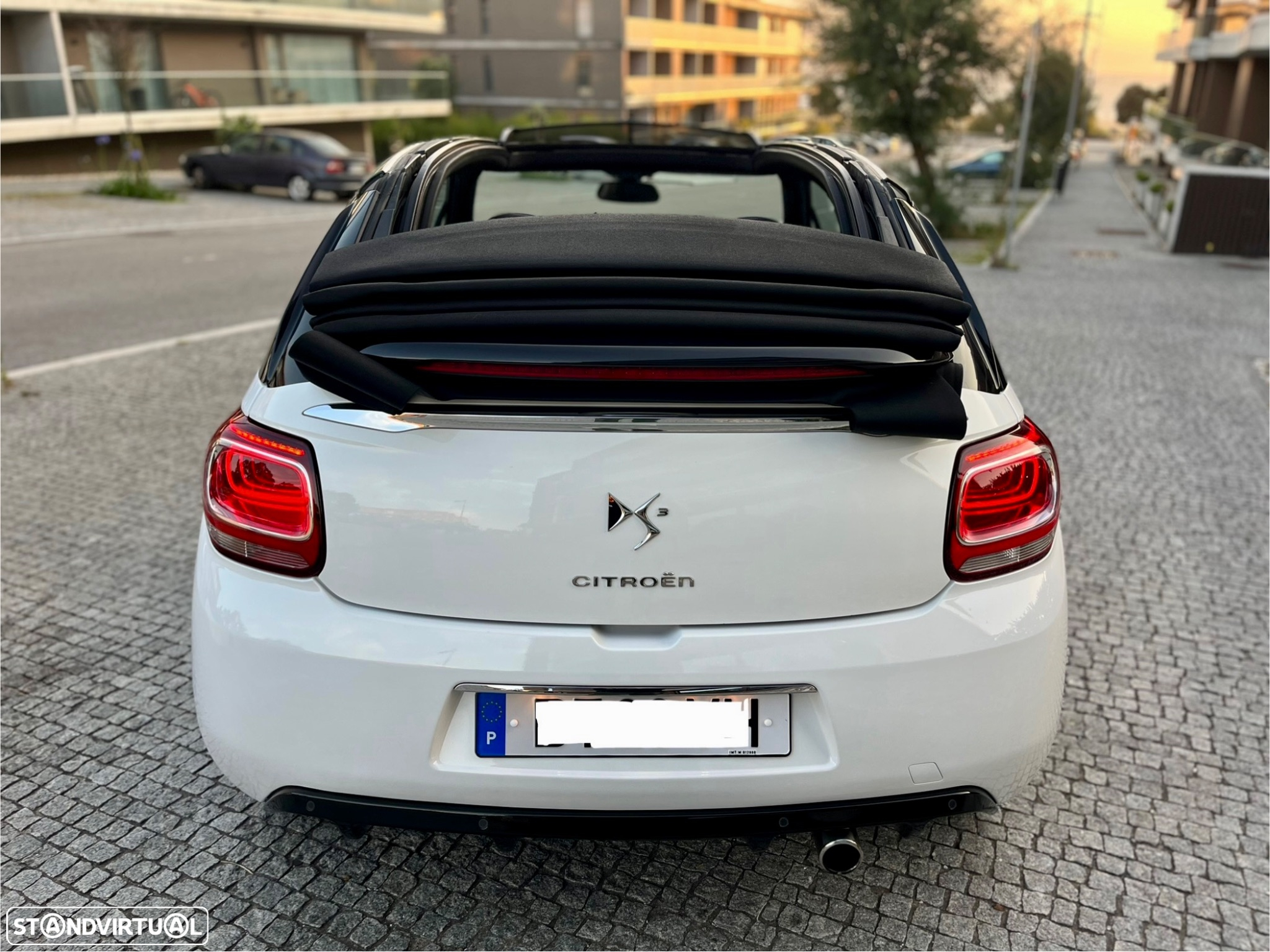Citroën DS3 Cabrio 1.2 VTi So Chic - 13