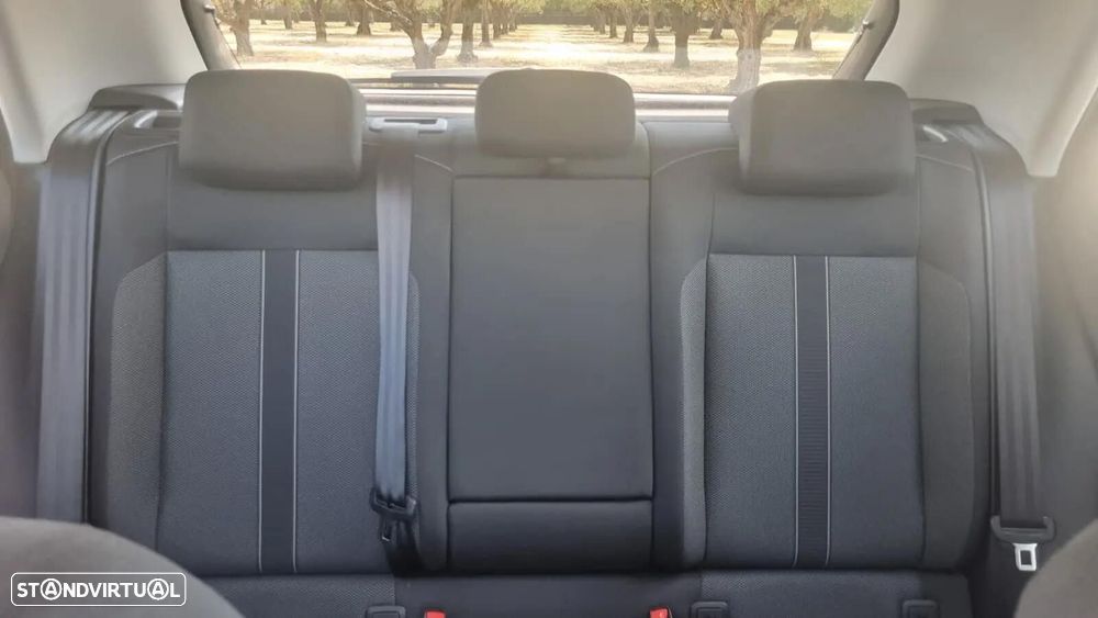 VW T-Roc 1.0 TSI Urban - 14