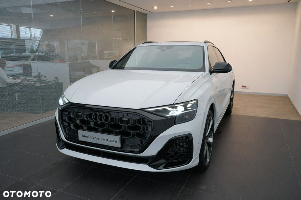 Audi Q8 - 2